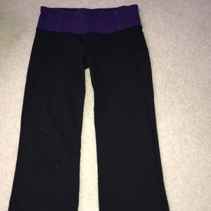 Women’s black lulu lemon workout leggings